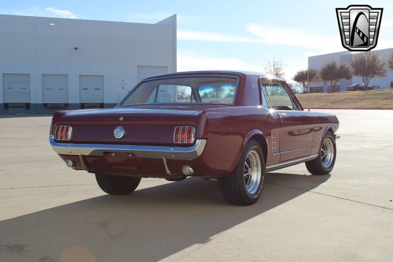 Ford-Mustang-Coupe-1966-Maroon-Tan-157365-6