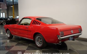 Ford-Mustang-Coupe-1966-Red-Beige-41569-7