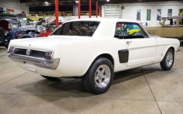 Ford-Mustang-Coupe-1966-White-Black-113468-7