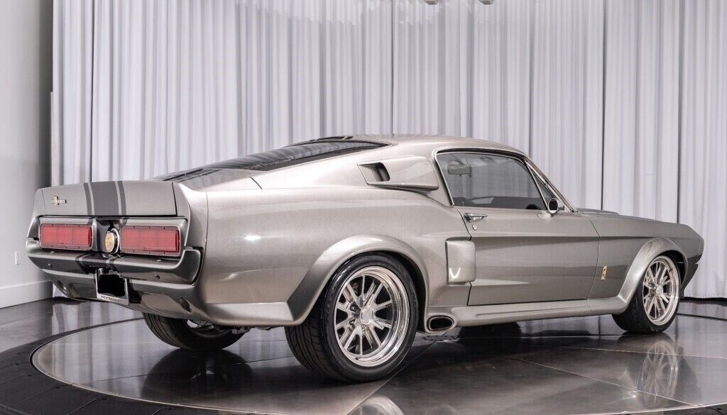 Ford-Mustang-Coupe-1967-Silver-Black-2626-5