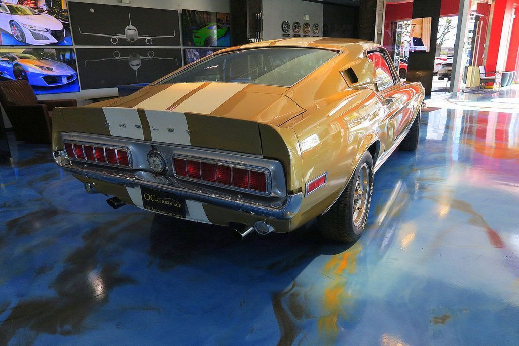 Ford-Mustang-Coupe-1968-Gold-Black-114244-2