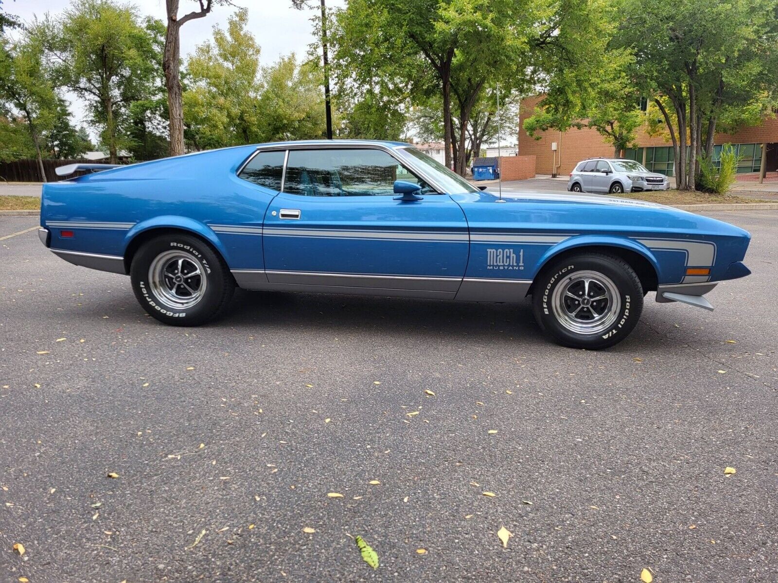 Ford-Mustang-Coupe-1972-Blue-Blue-67592-2