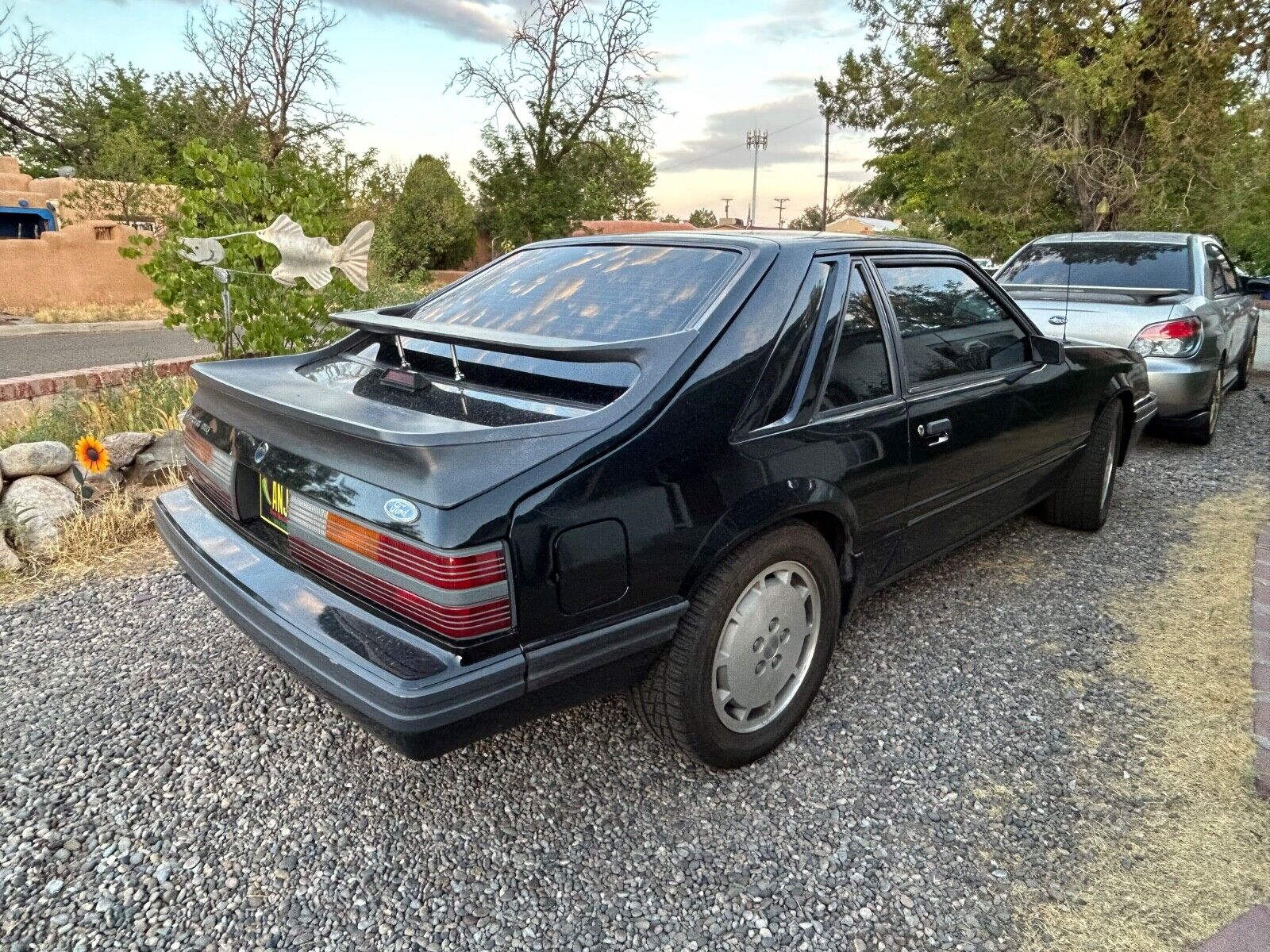 Ford-Mustang-Coupe-1985-Gray-152117-4