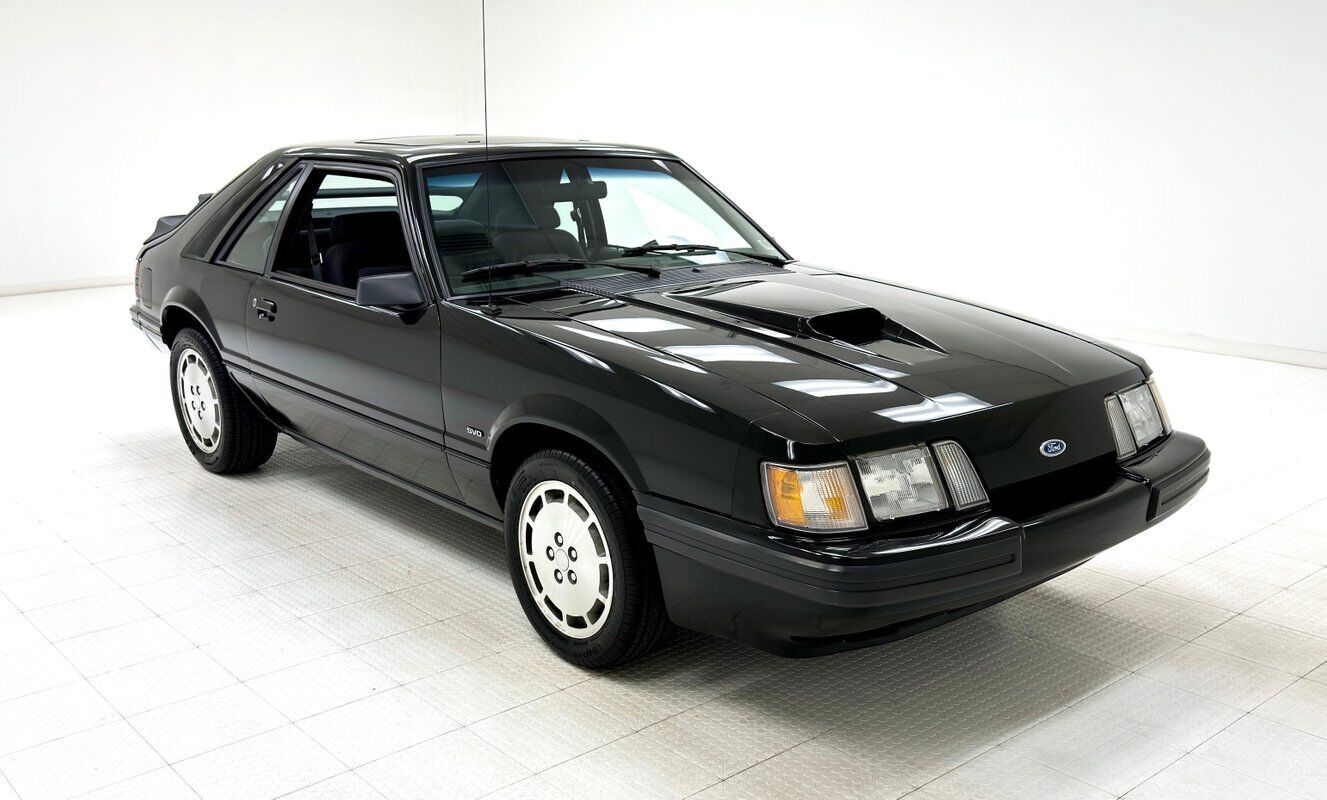 Ford-Mustang-Coupe-1986-Black-Gray-17735-6