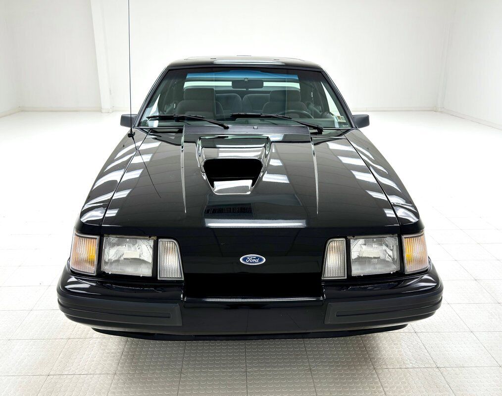 Ford-Mustang-Coupe-1986-Black-Gray-17735-7