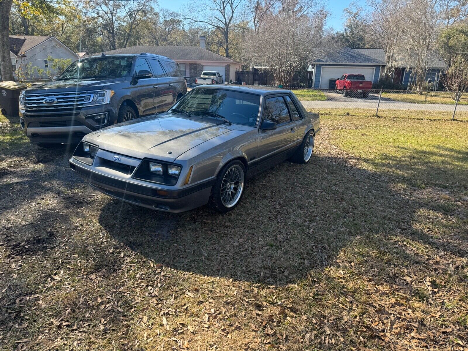 Ford-Mustang-Coupe-1986-Gray-73547-20