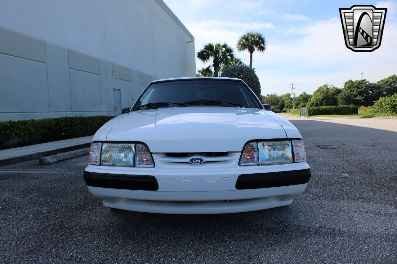 Ford-Mustang-Coupe-1991-White-Red-5-2