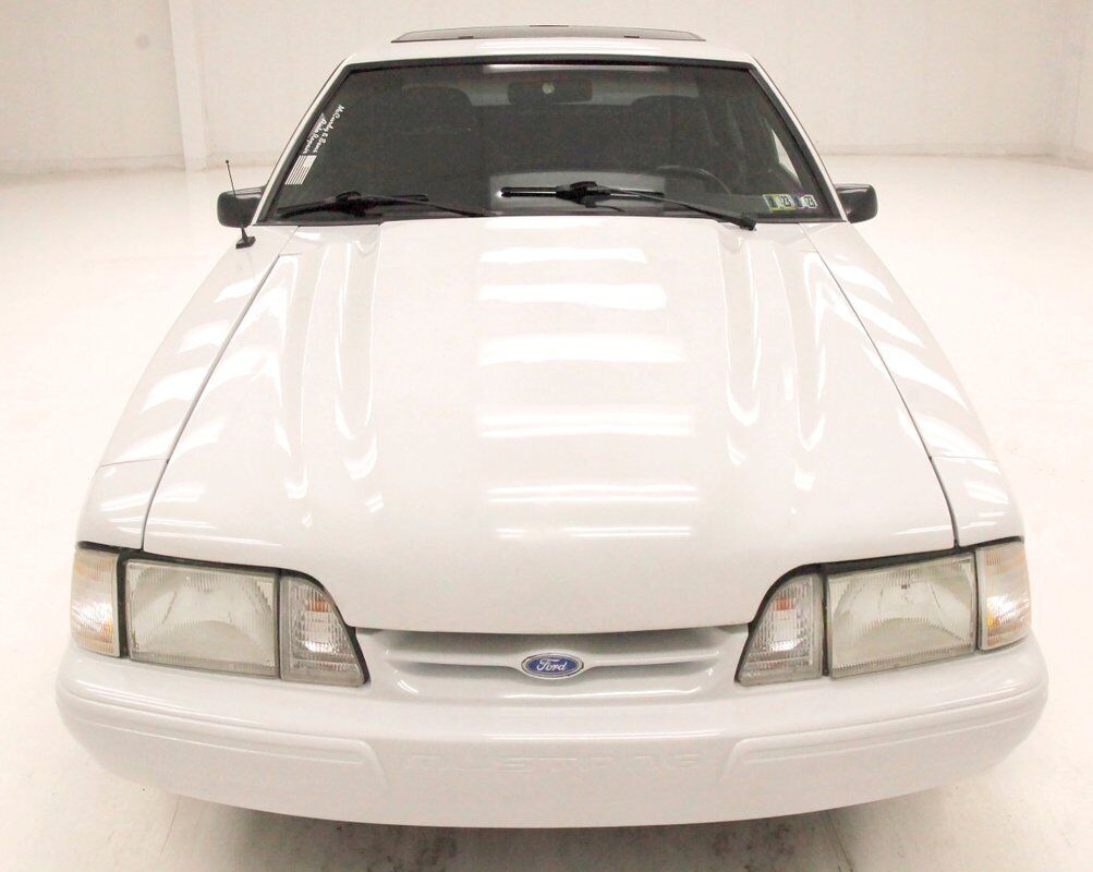 Ford-Mustang-Coupe-1993-White-Black-226316-6