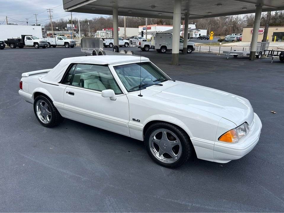 Ford-Mustang-convertible-1993-19