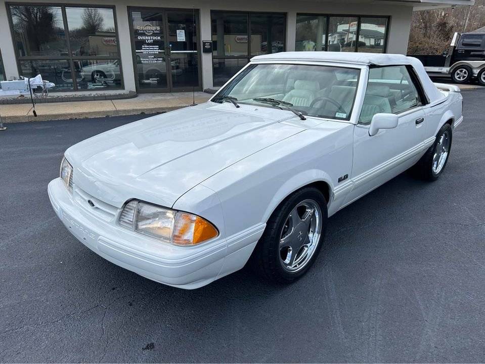 Ford-Mustang-convertible-1993-5