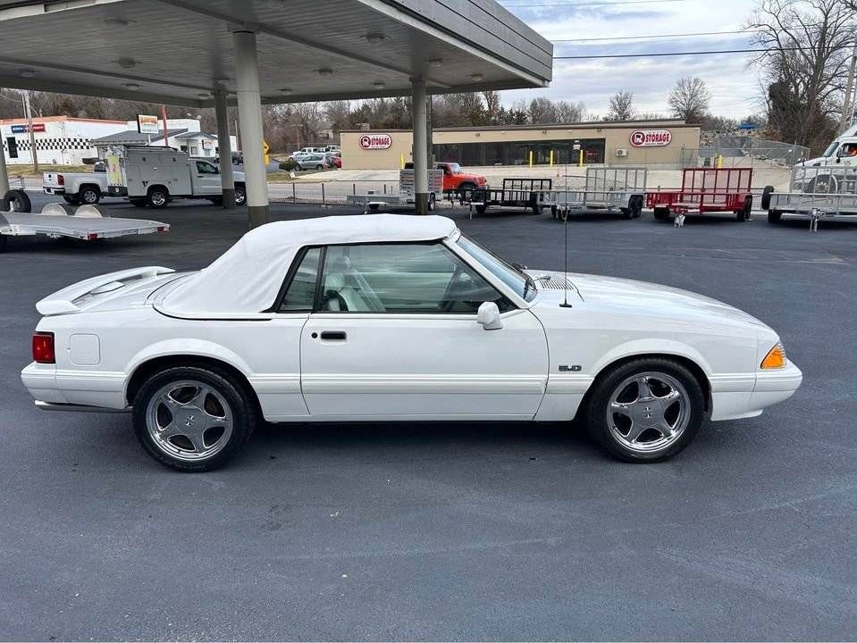 Ford-Mustang-convertible-1993-8