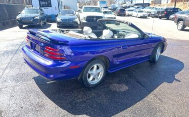 Ford-Mustang-convertible-1995-115182-14