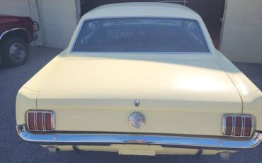 Ford-Mustang-coupe-1966-yellow-117482-4