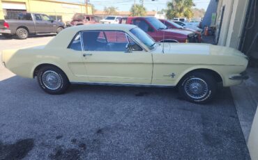 Ford-Mustang-coupe-1966-yellow-117482-5