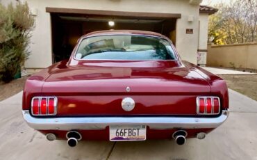 Ford-Mustang-fastback-gt-1966-4