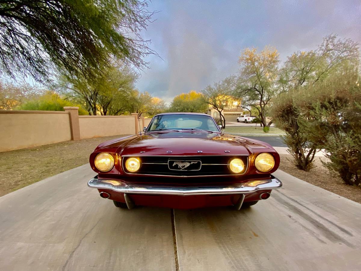 Ford-Mustang-fastback-gt-1966-5