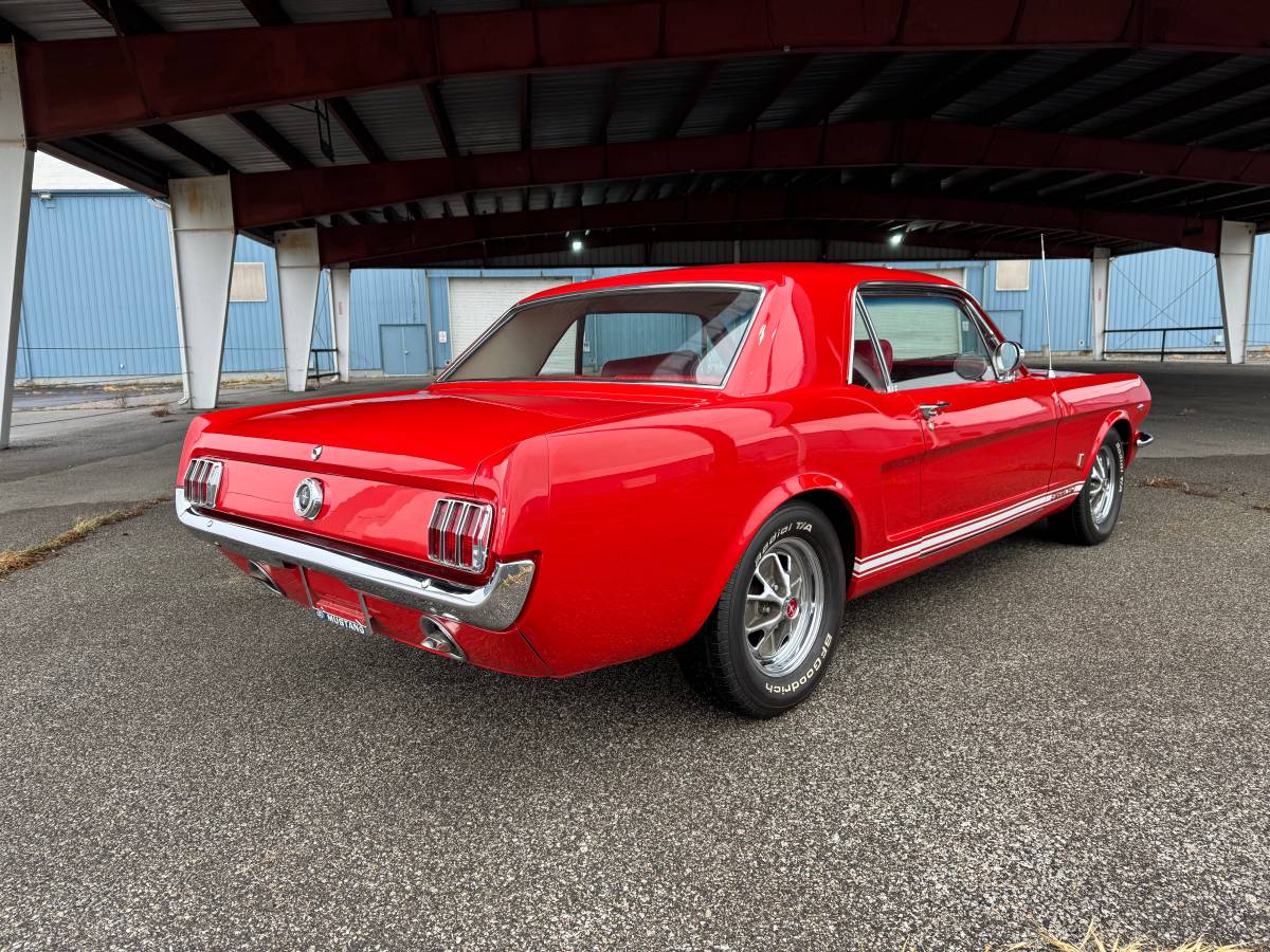 Ford-Mustang-gt-1965-4