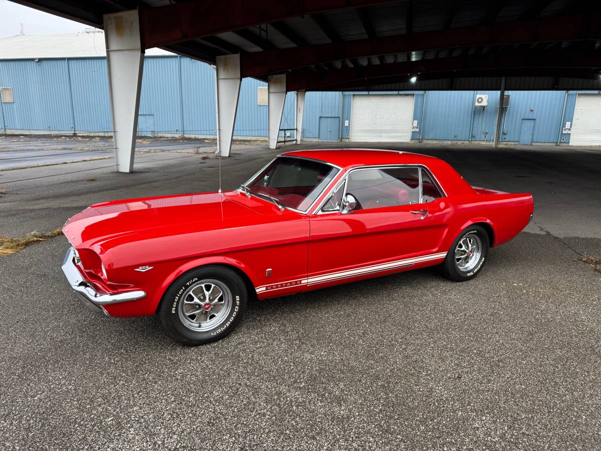 Ford-Mustang-gt-1965