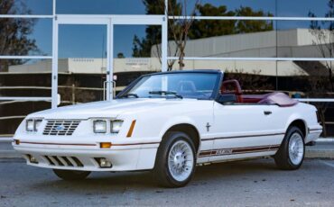 Ford-Mustang-gt-1984-5