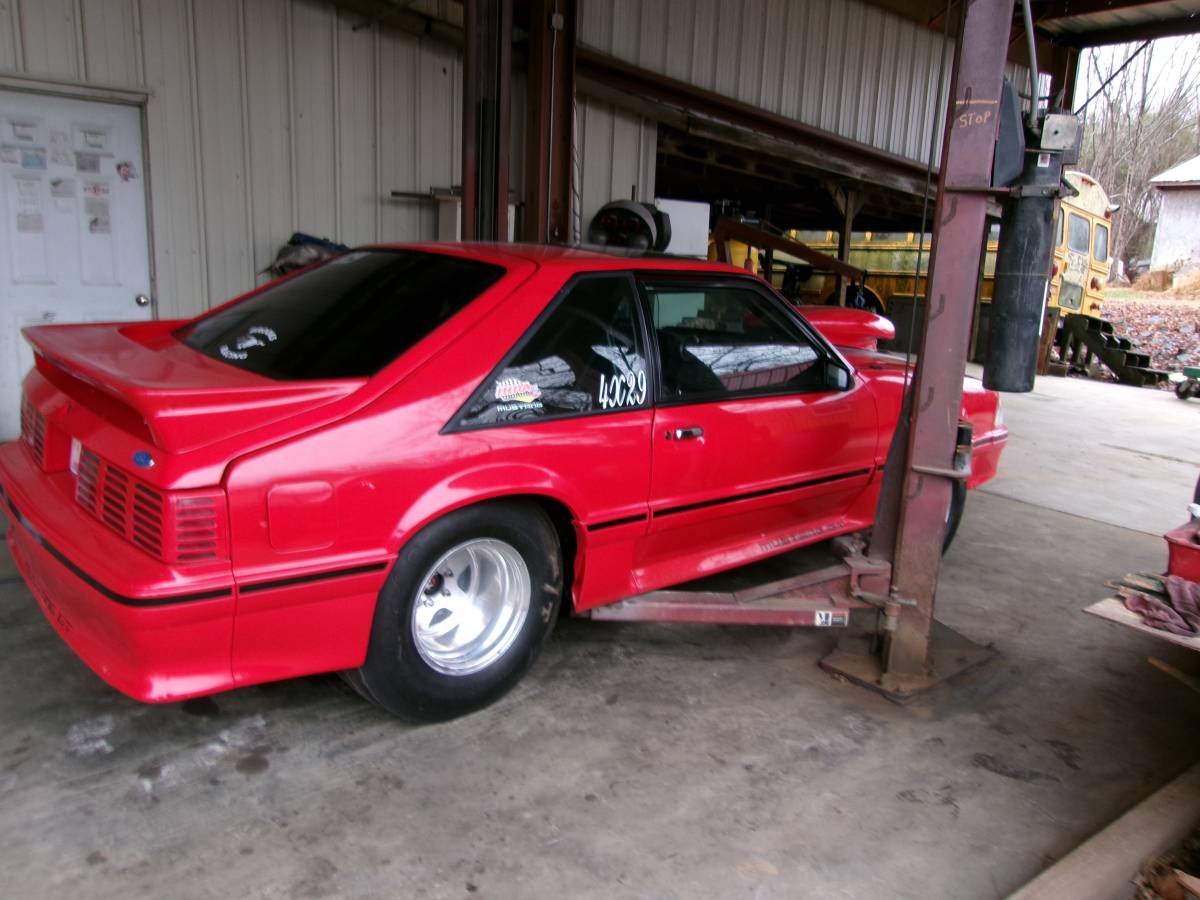 Ford-Mustang-gt-1989-19