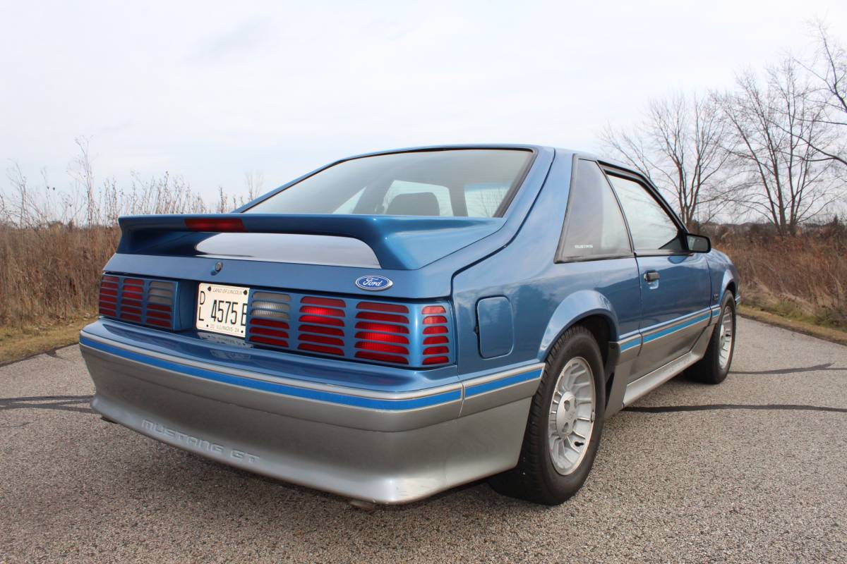 Ford-Mustang-gt-1989-5