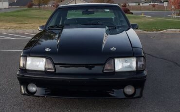 Ford-Mustang-gt-1990-1