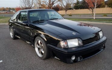 Ford-Mustang-gt-1990-9