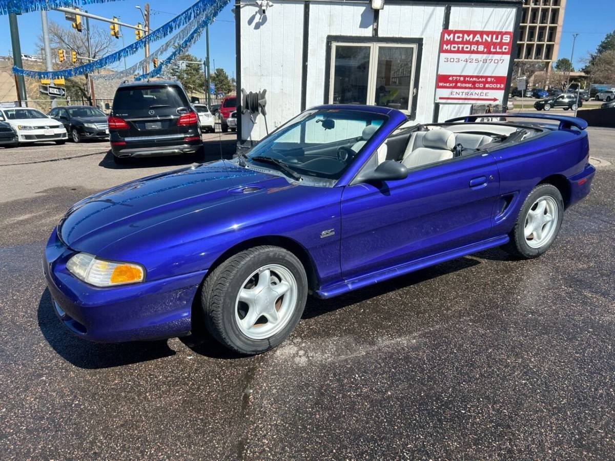 Ford-Mustang-gt-2dr-convertible-1995-2