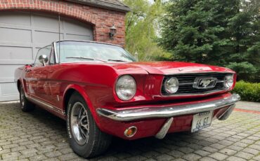 Ford-Mustang-gt-convertible-1966-9