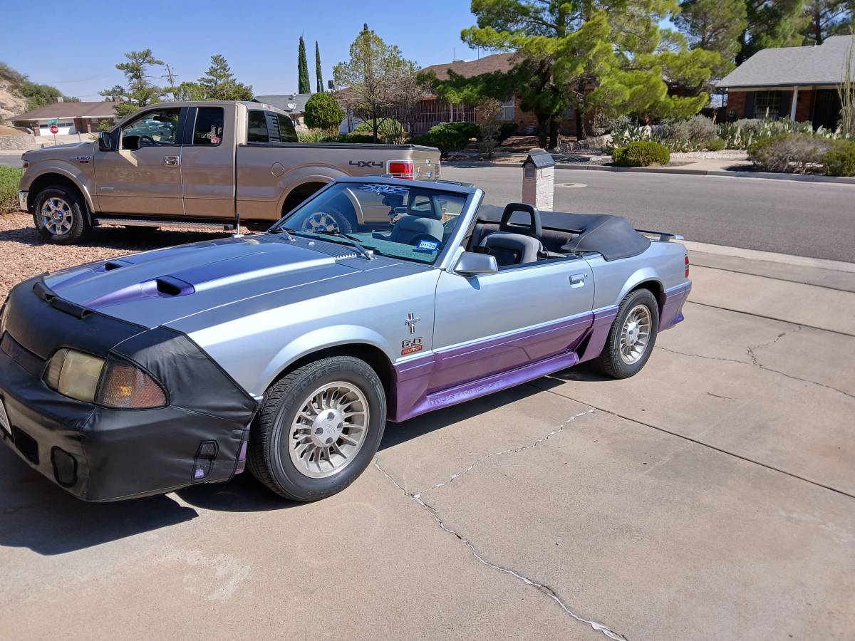 Ford-Mustang-gt-convertible-1986-7