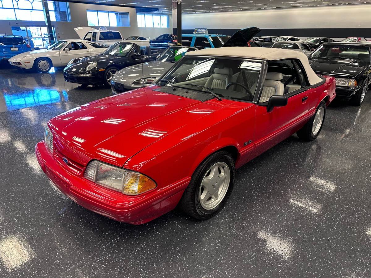 Ford-Mustang-lx-5.0-1993-418-1