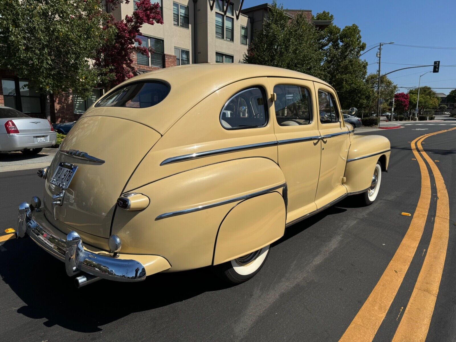 Ford-Other-Berline-1948-5