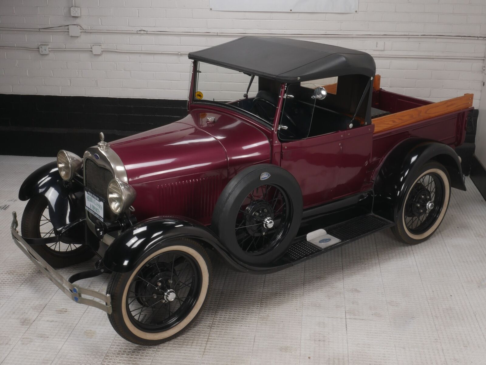 Ford-Other-Pickups-Pickup-1929-Burgundy-Black-0-9