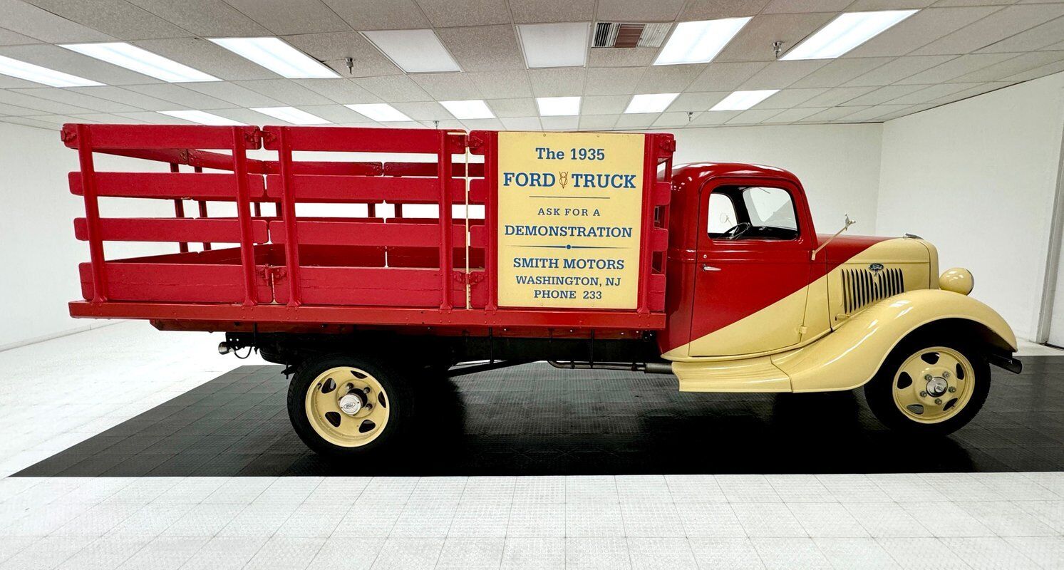 Ford-Other-Pickups-Pickup-1935-Red-Black-4752-5