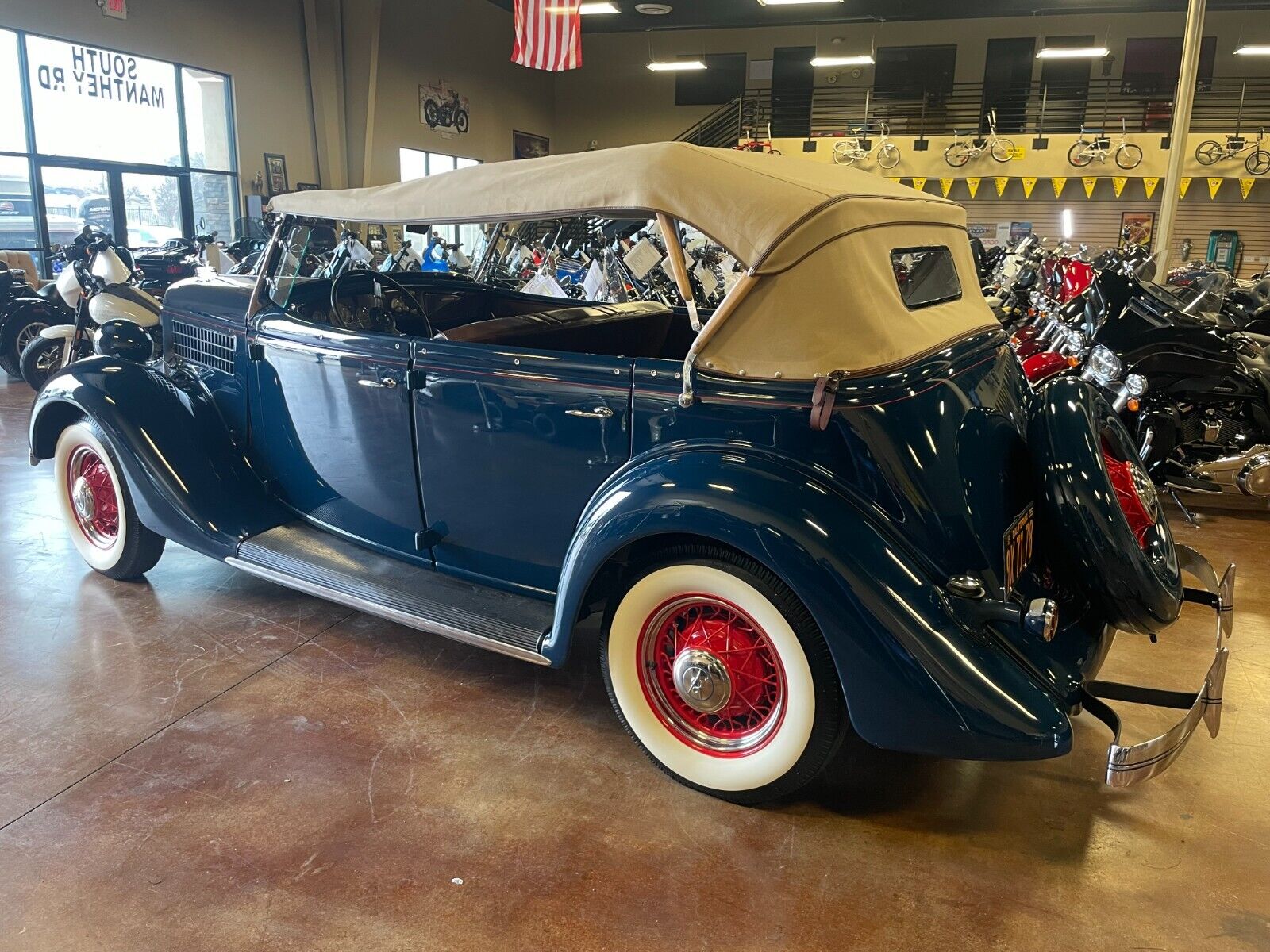 Ford-Phaeton-1935-Blue-Brown-1178-1