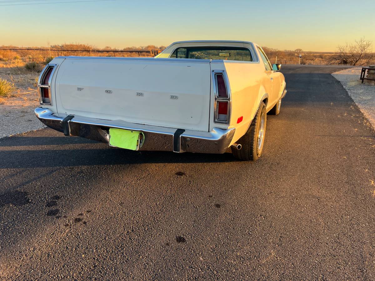 Ford-Ranchero-1979-white-128746-4