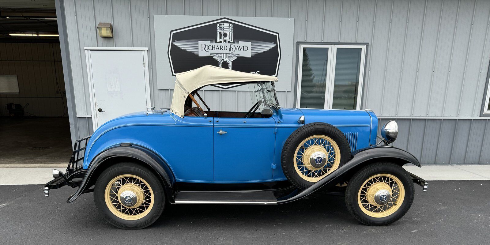 Ford-Roadster-1932-66163-3