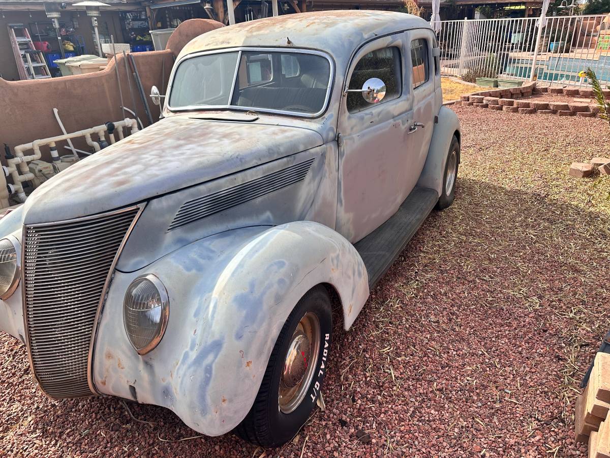 Ford-Slantback-1937-1