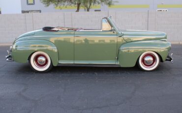 Ford-Super-DeLuxe-Cabriolet-1941-Green-Red-127288-18