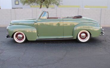 Ford-Super-DeLuxe-Cabriolet-1941-Green-Red-127288-8