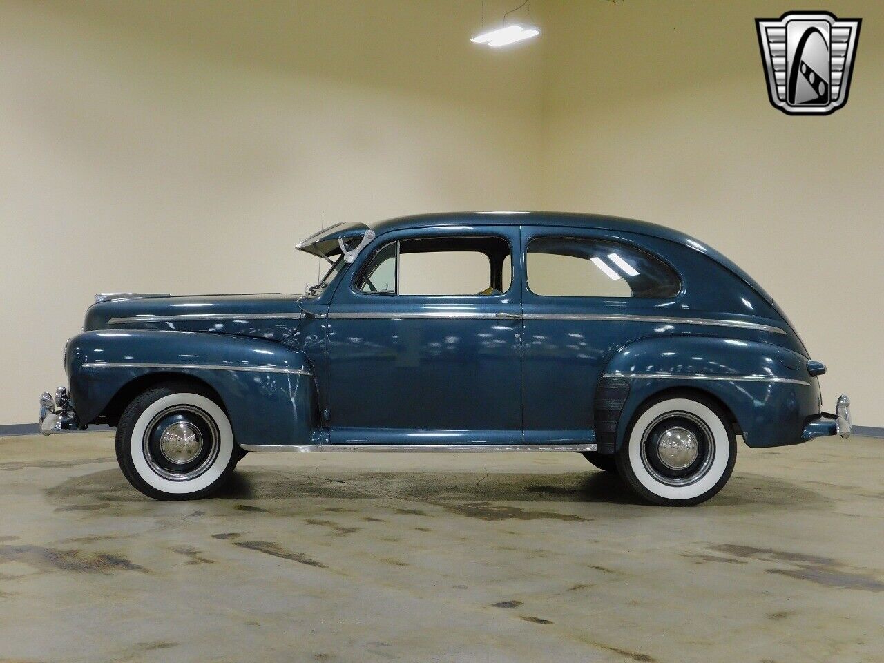 Ford-Super-Deluxe-1947-3