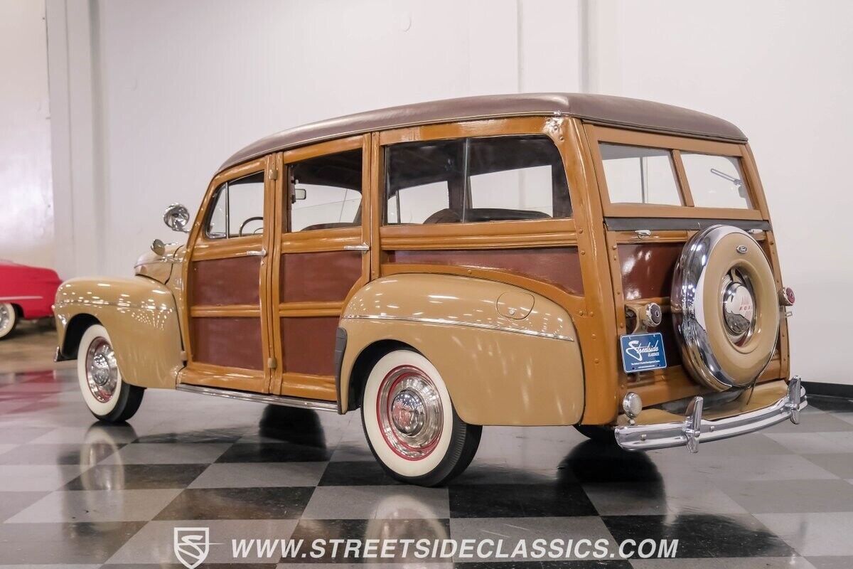 Ford-Super-Deluxe-Break-1946-Tan-Tan-58204-7