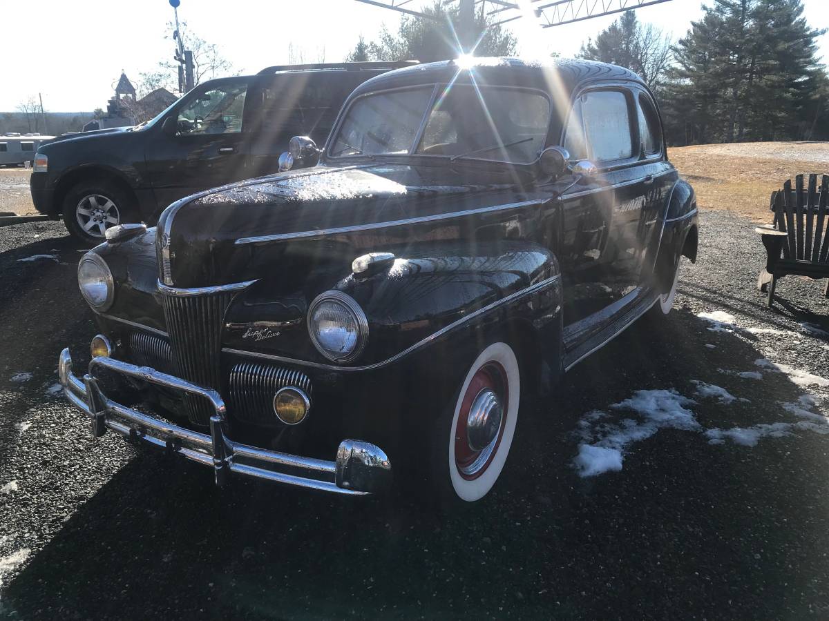 Ford-Super-deluxe-1941-black-160934