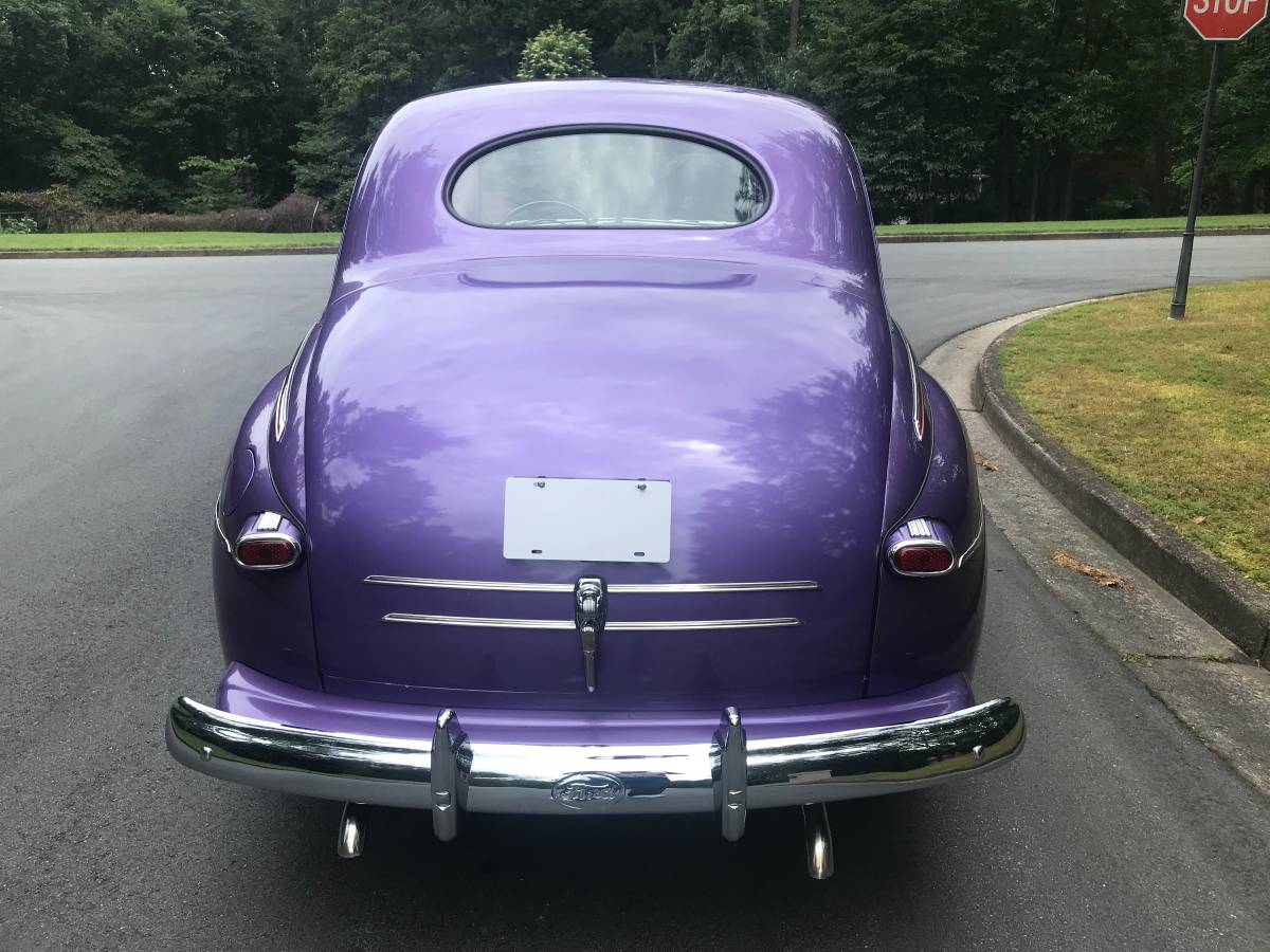 Ford-Super-deluxe-coupe-1946-2