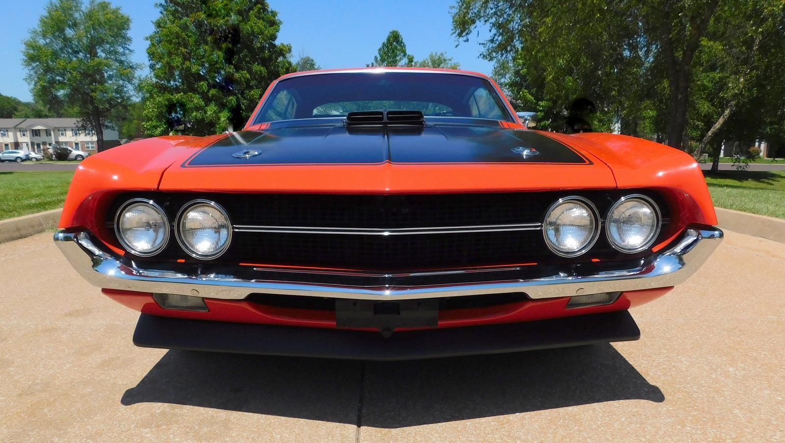 Ford-TORINO-COBRA-1970-CALYPSO-CORAL-Black-44751-6