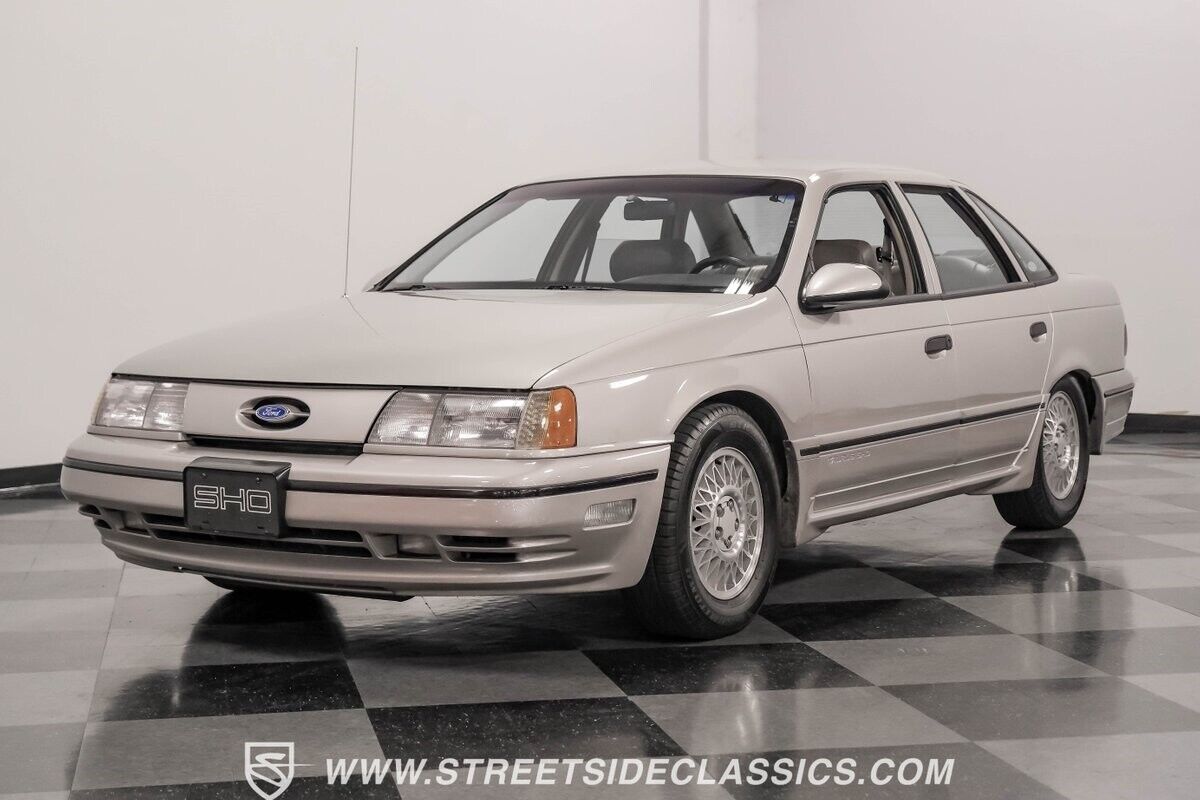 Ford-Taurus-Berline-1989-5