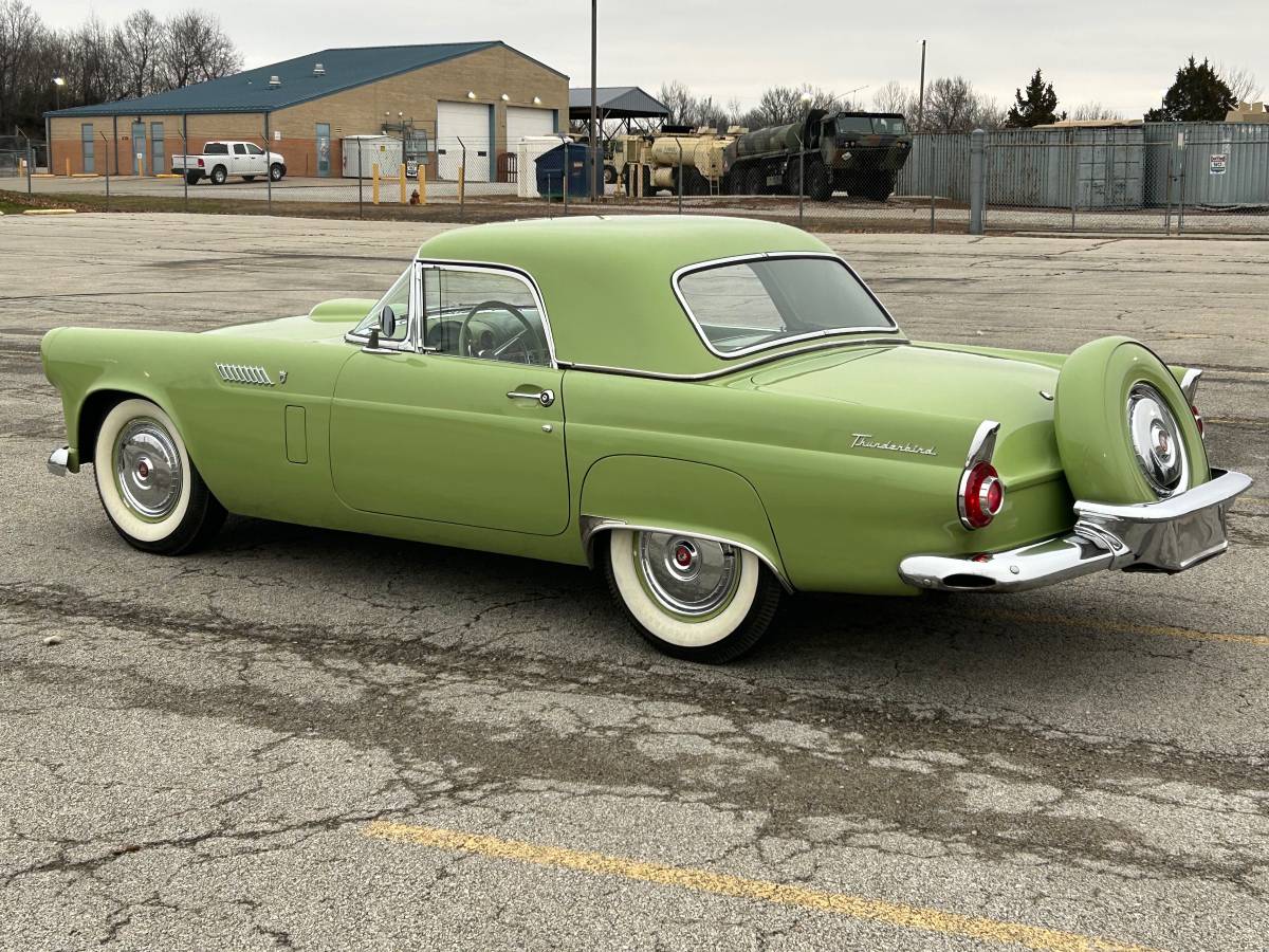 Ford-Thunderbird-1956-1