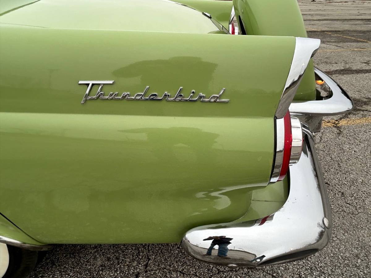 Ford-Thunderbird-1956-16