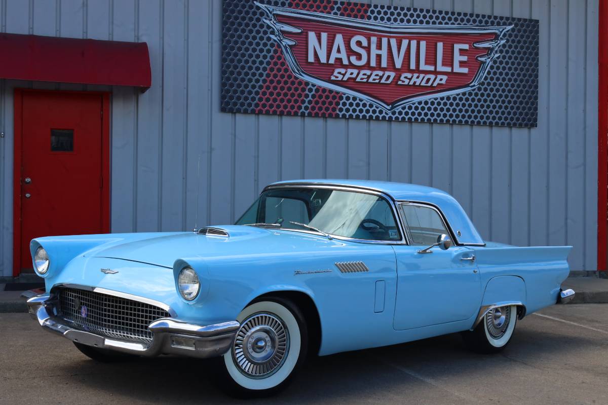 Ford-Thunderbird-1957-2