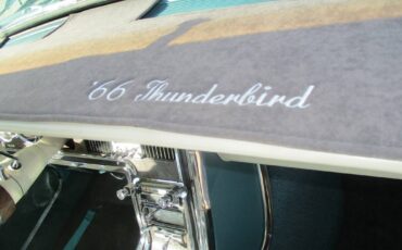 Ford-Thunderbird-1966-7